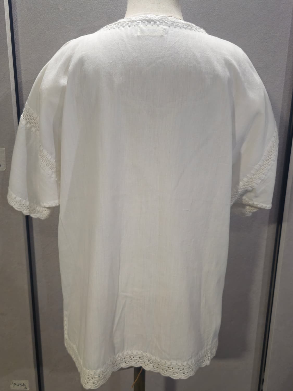 [HAND KNIT] 세오리아 핸드메이드 자수 블라우스 (LL) 상품이미지5