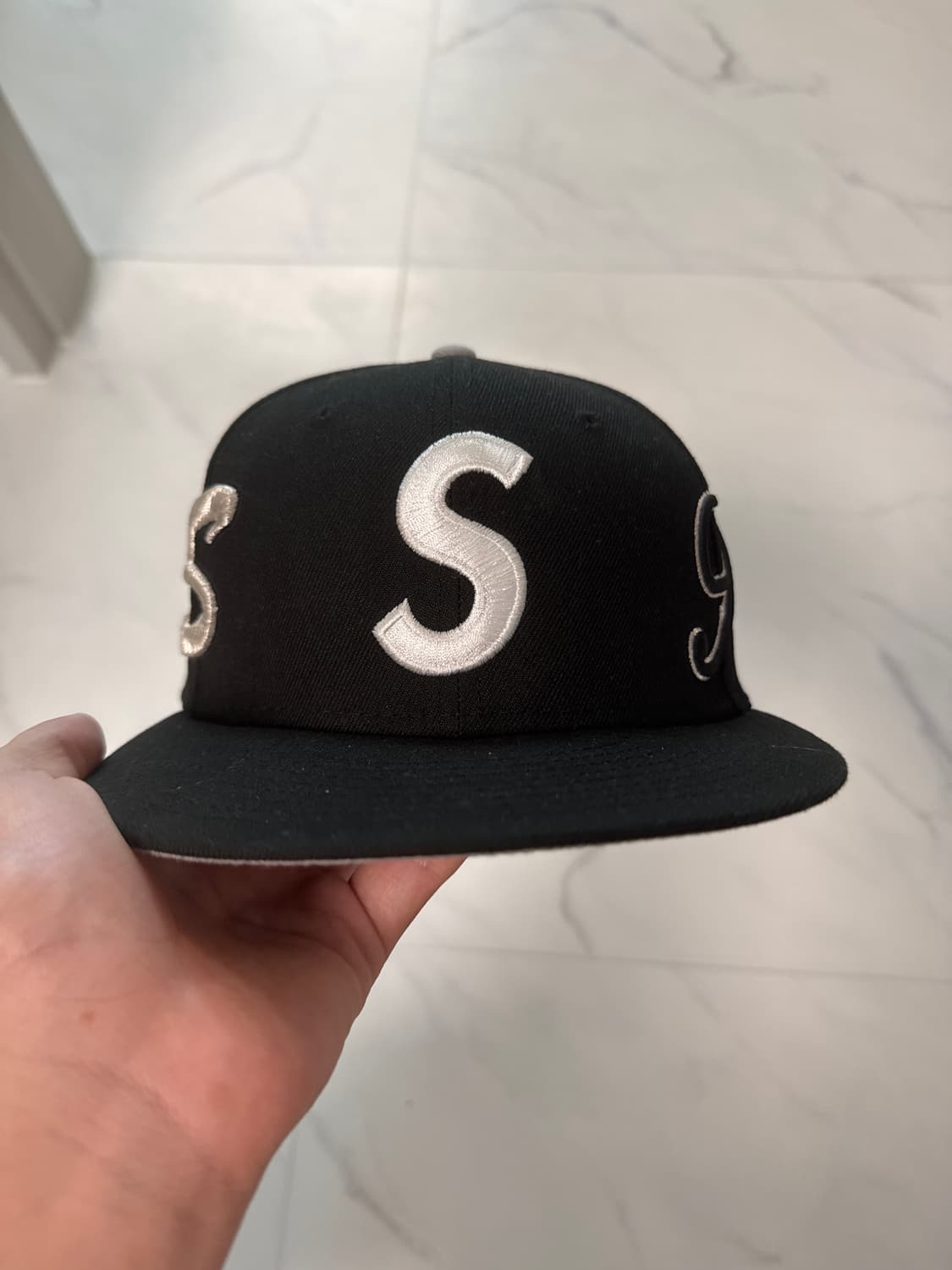슈프림 멀티 S로고 뉴에라 블랙 25SS 상품이미지6
