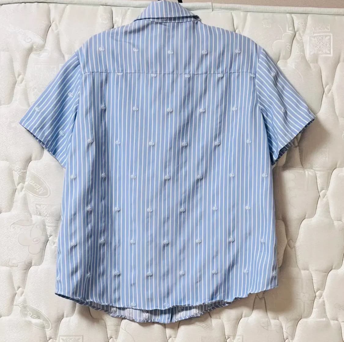 구찌 스트라이프 반팔 셔츠 곰돌이 패치 상품이미지3