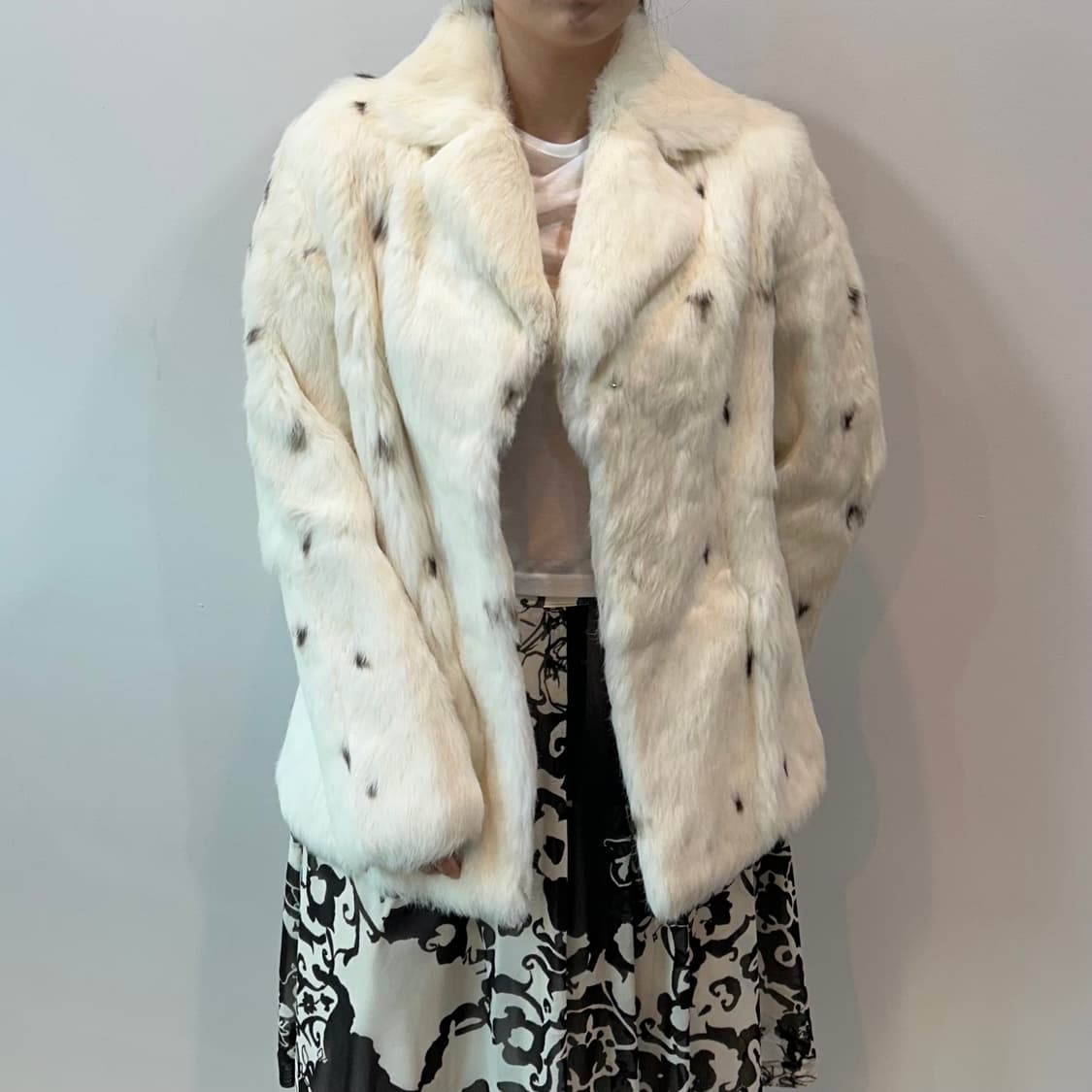 화이트 도트 레빗퍼 자켓 상품이미지3