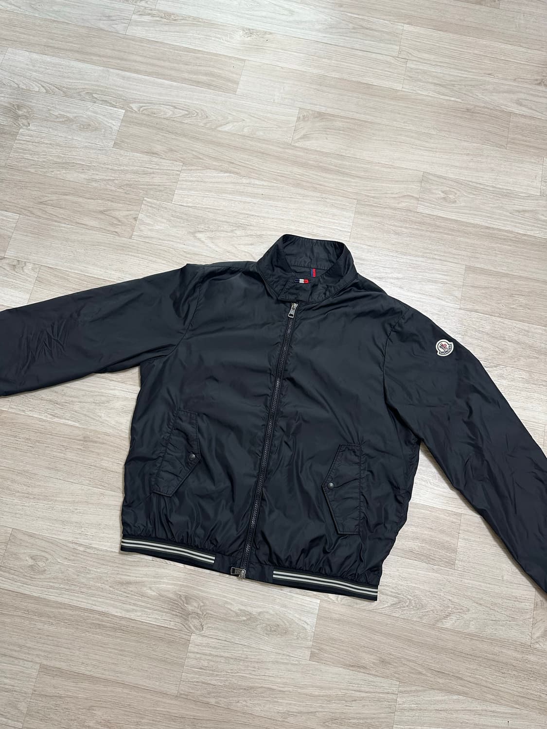 몽클레어 바람막이 자켓 상품이미지2