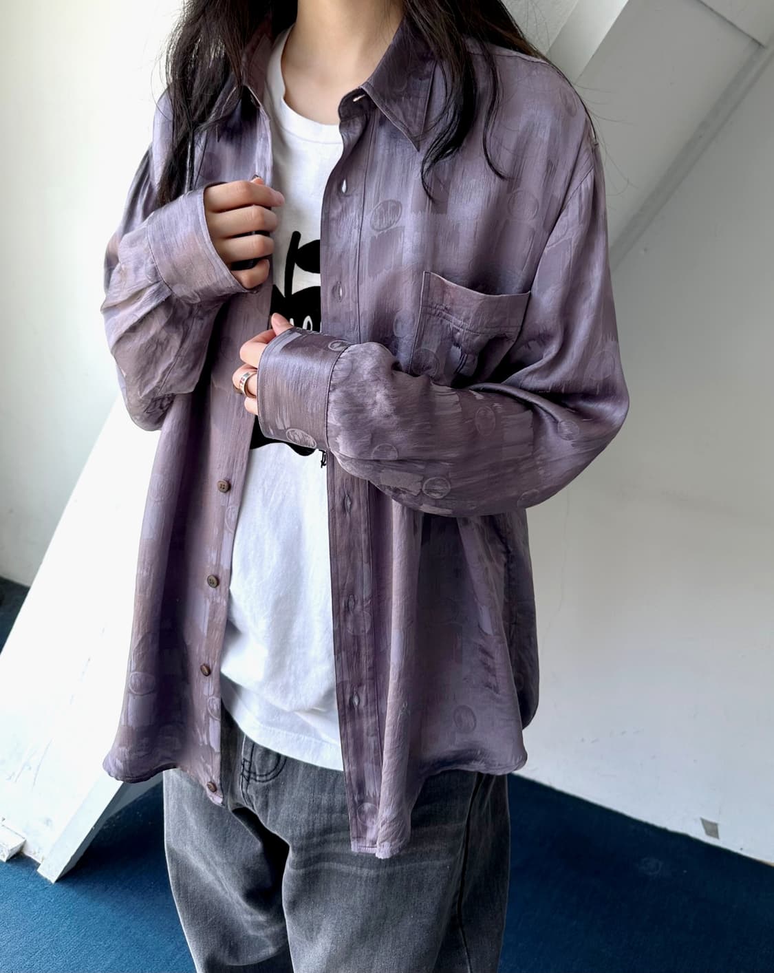 Light silk loose design shirt 상품이미지9