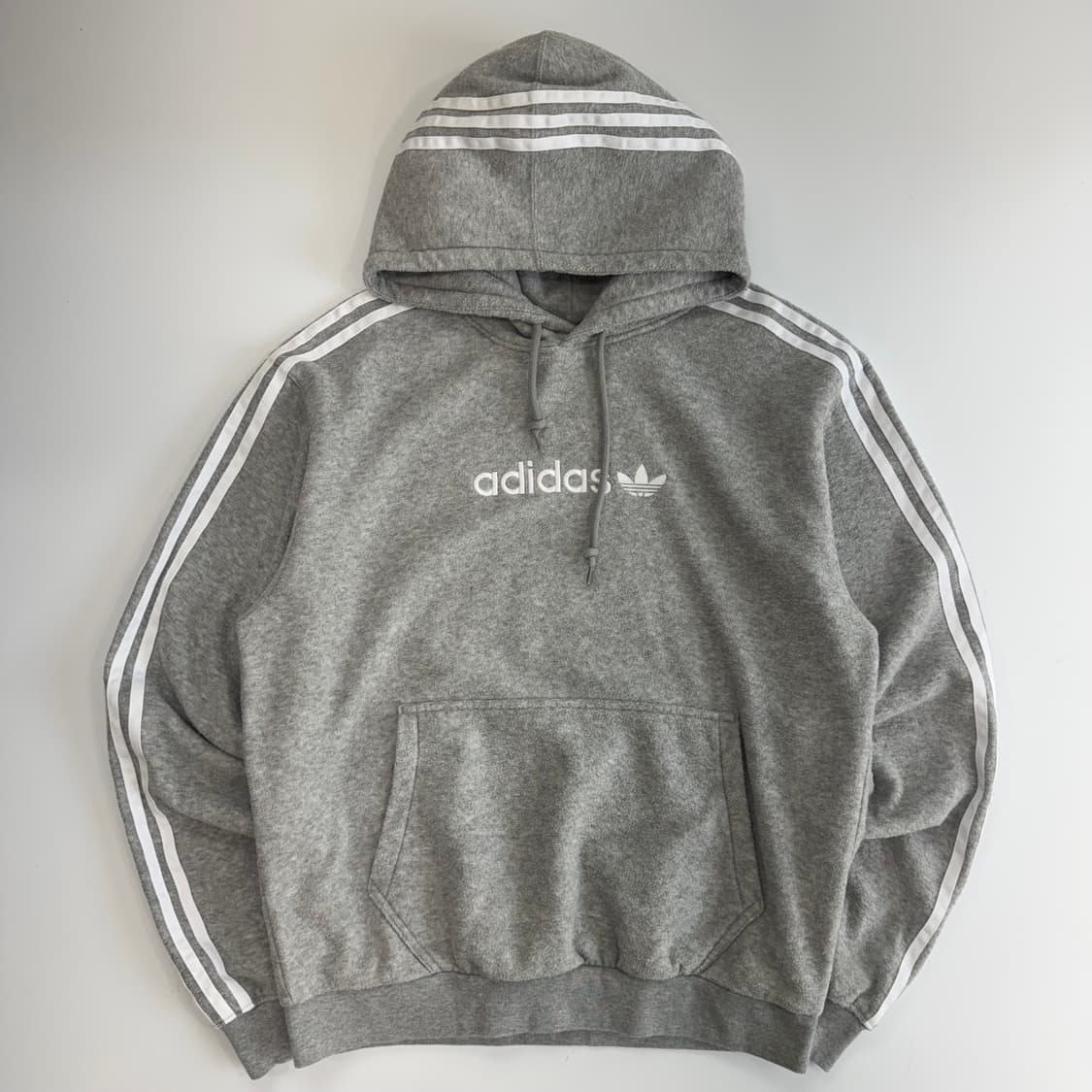 Adidas 아디다스 스펠아웃 로고 그레이 후드티 상품이미지3