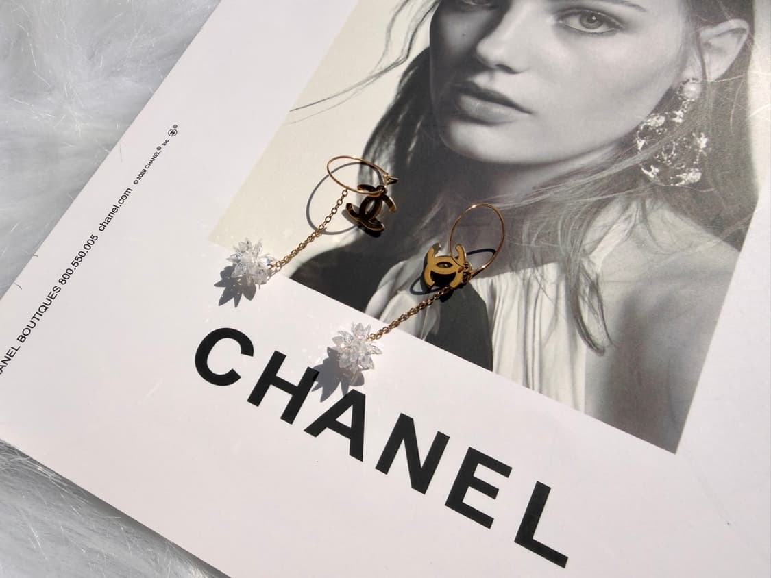 샤넬 체인 드롭 크리스탈 이어링 골드 상품이미지5