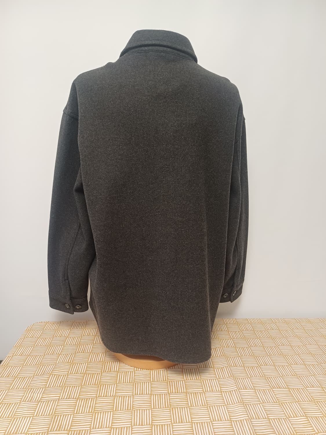 [새상품]H&M 릴랙스핏 셔켓 자켓 차콜그레이 L(실측100~105) 상품이미지3