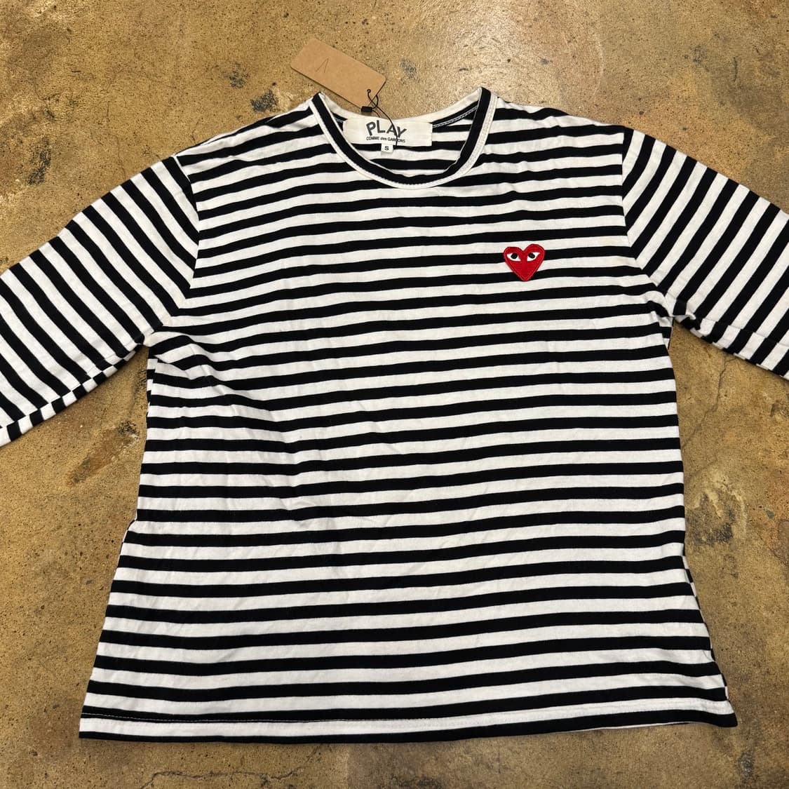 꼼데가르송 스트라이프 검흰 긴팔티셔츠 롱슬리브 상품이미지3