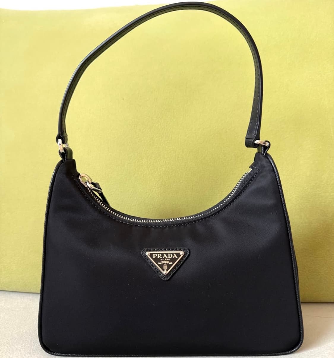 급처 선착순 1분) 프라다 리나일론 호보백 상품이미지1