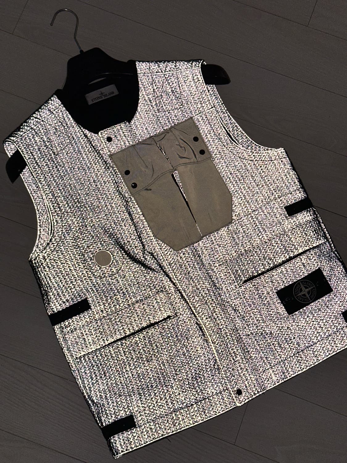 스톤아일랜드 니들 리플렉티브 베스트 M(100) 블랙 상품이미지4