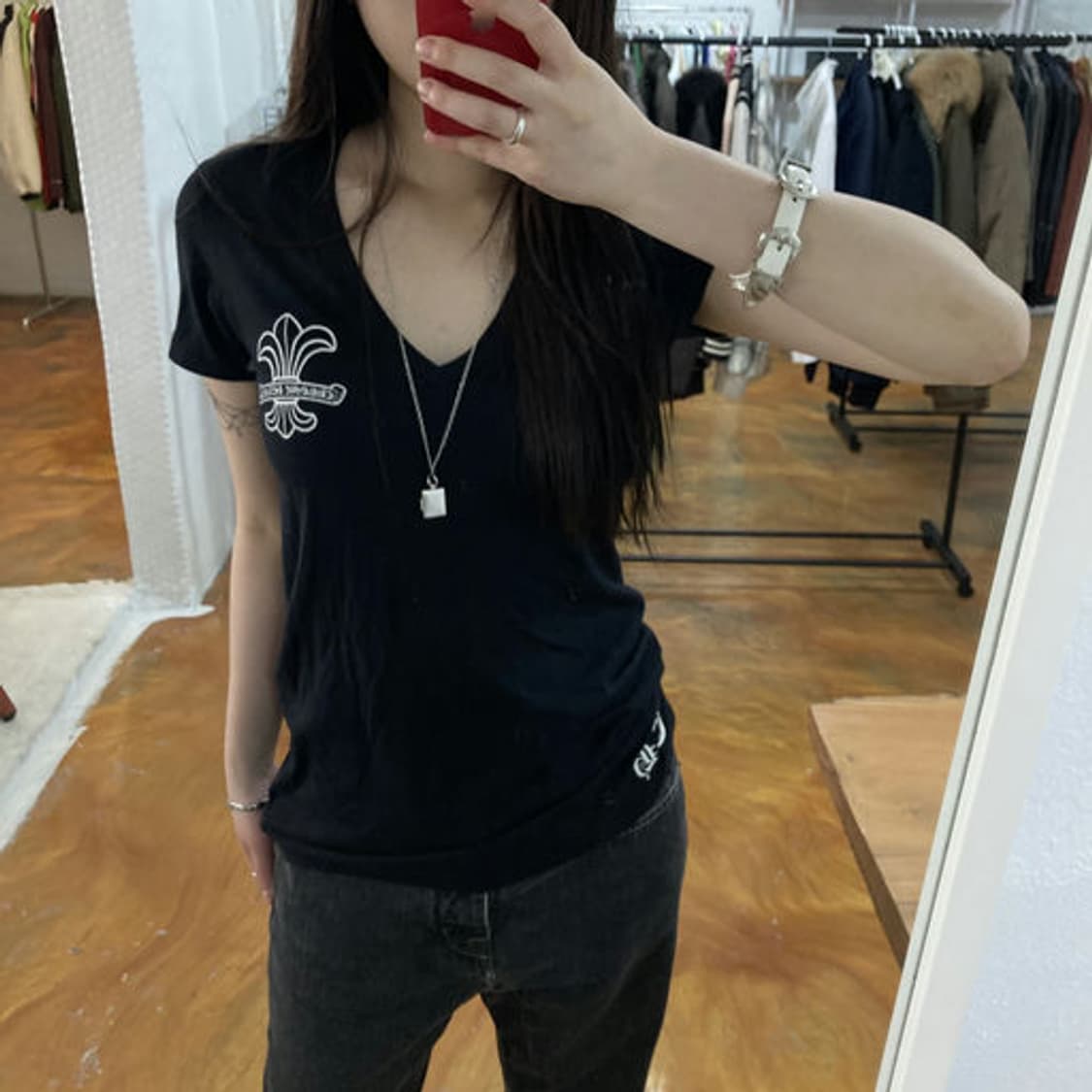 크롬하츠(Chrome Hearts)로고 프린팅 블랙 브이넥 반팔 티셔츠 상품이미지7