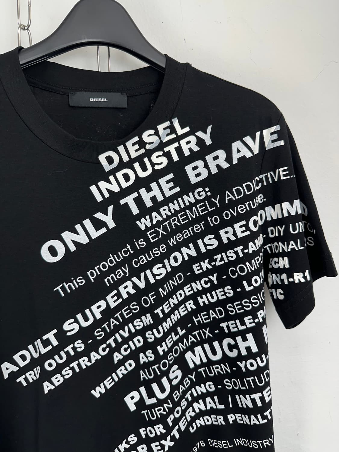 Diesel TSily Diagonal Typography T-Shirt 상품이미지3