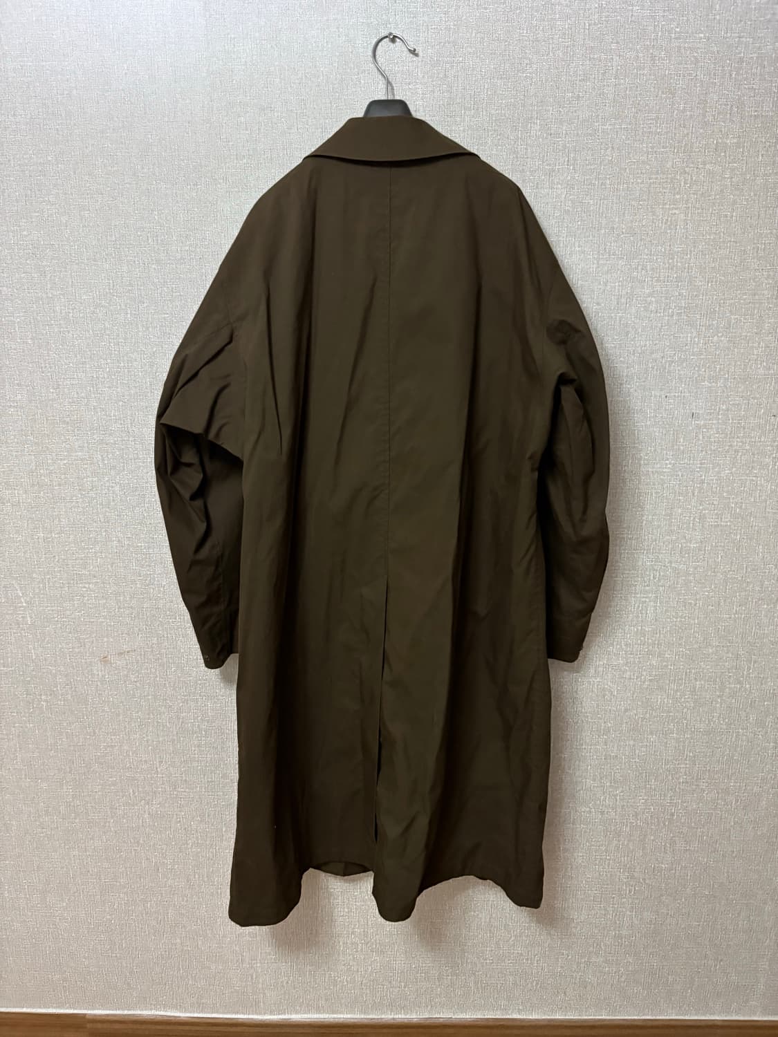 FW24 유니클로 U 오버사이즈 싱글브레스트 코트 상품이미지7