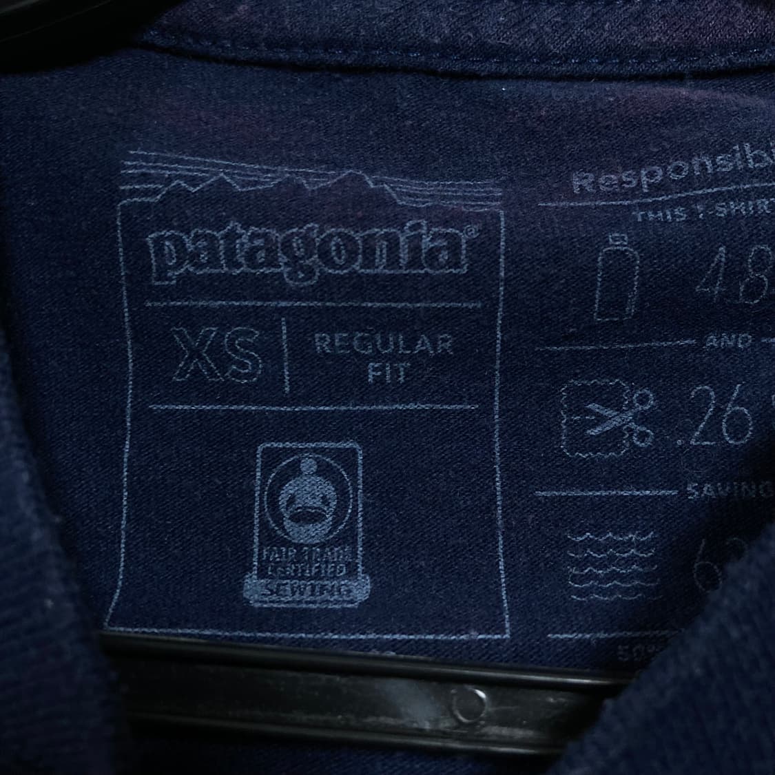 파타고니아 빅로고 네이비 반팔티 상품이미지4