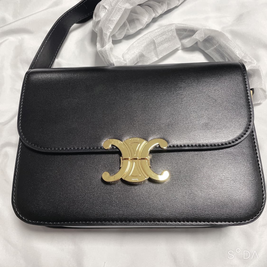 셀린느 트리오페 미듐 블랙 상품이미지2