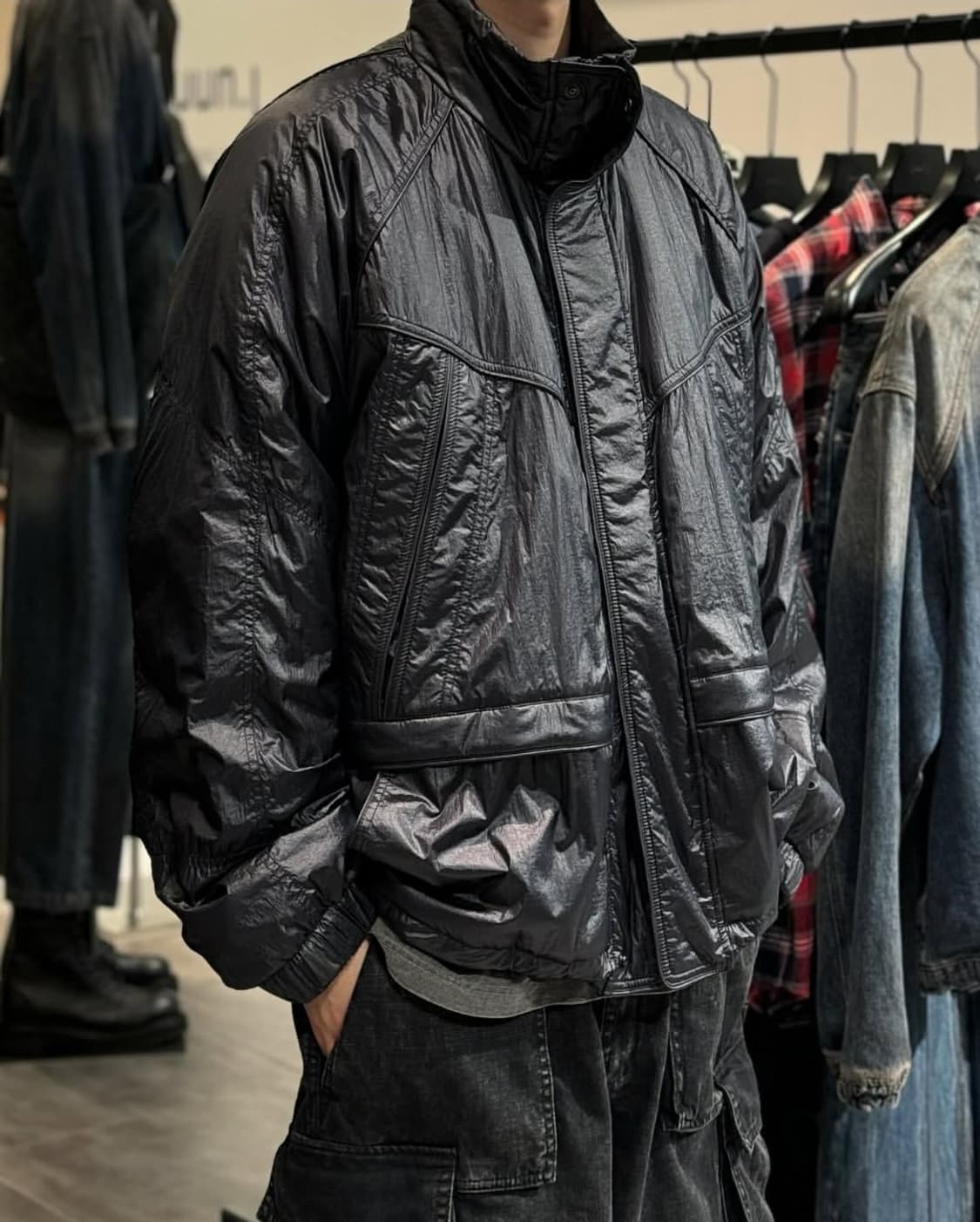 준지 129만 나일론 미드렝스 트랙 점퍼 상품이미지1