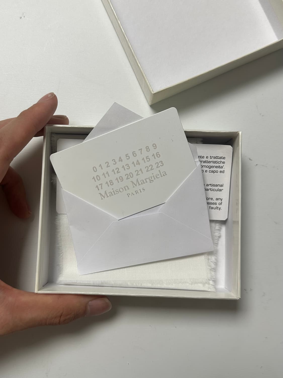 마르지엘라 pvc 지갑 상품이미지6