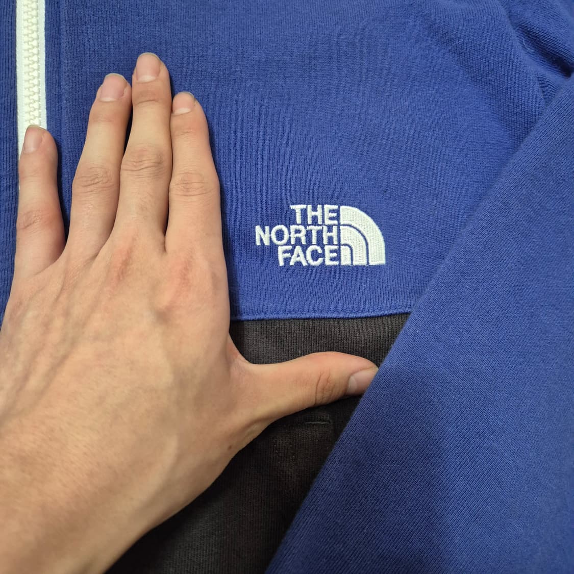 노스페이스 화이트라벨 오리지널 로고 배색 후드집업 상품이미지4