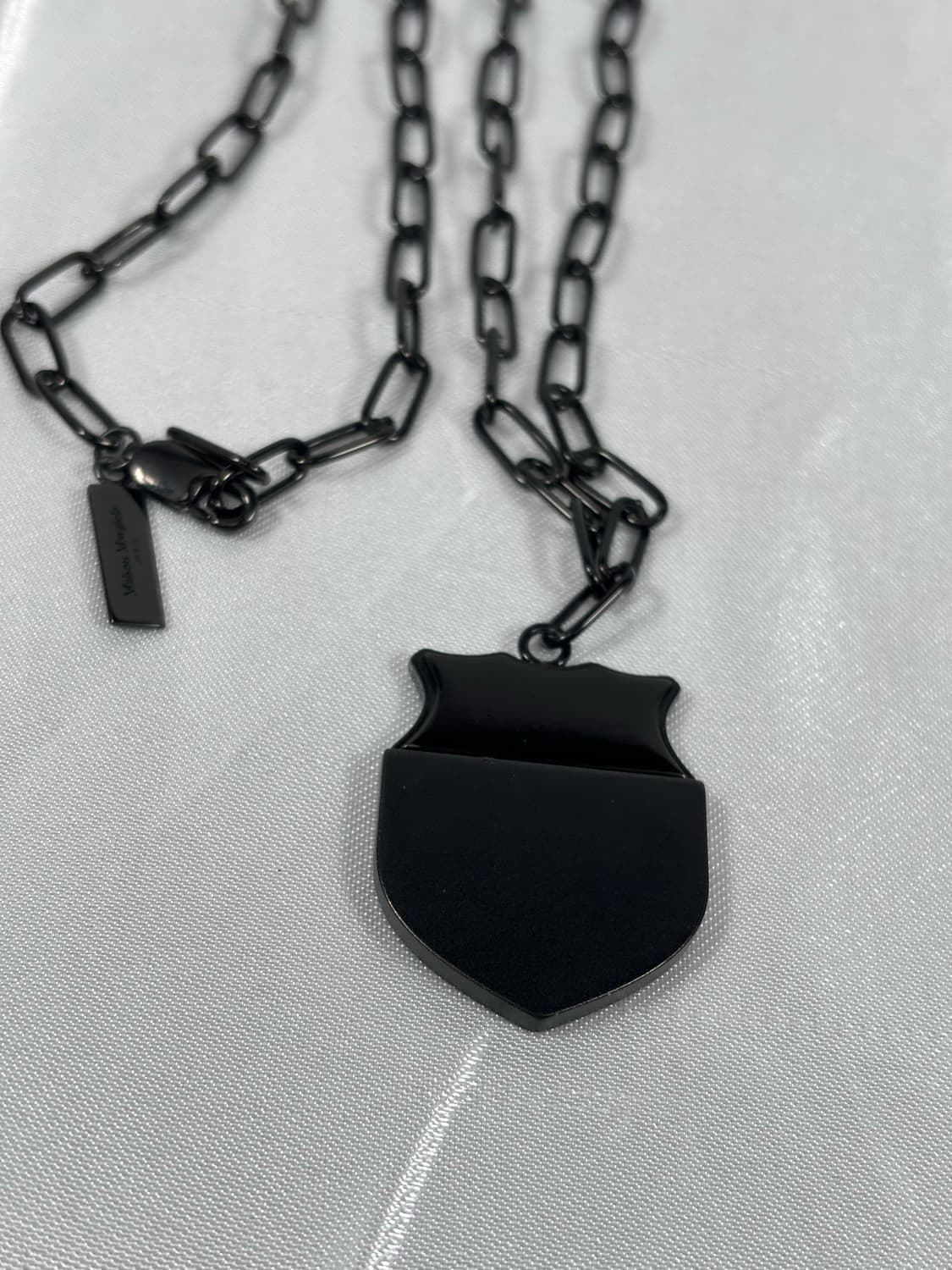 (정품)메종마르지엘라 블랙쉴드 목걸이 상품이미지1