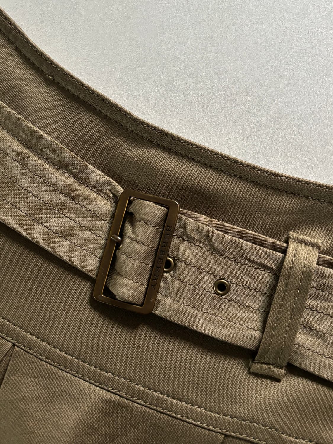 Burberry 버버리 런던 카키 플리츠 벨티드 스커트 상품이미지4