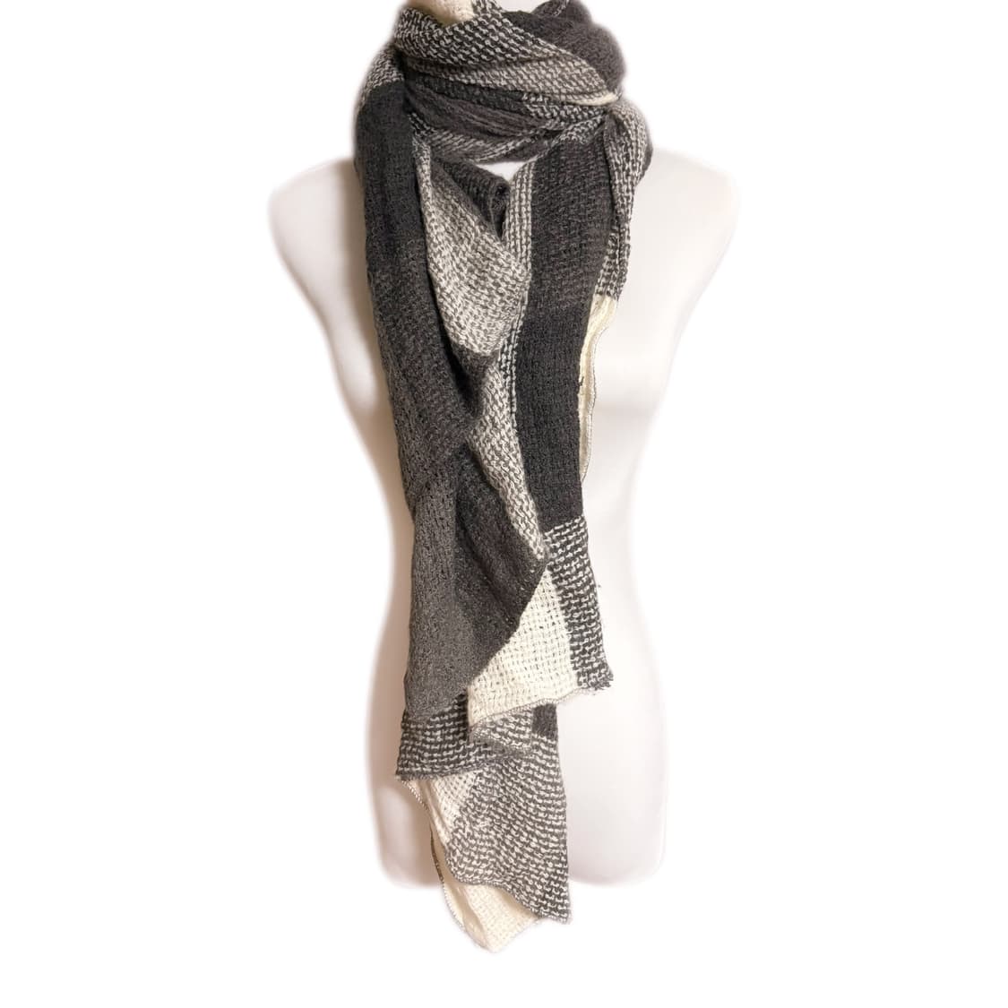 (이체시에눌) 일본 그레이 앤 화이트 블랙 체크 디테일 레이어드 머플러  상품이미지1