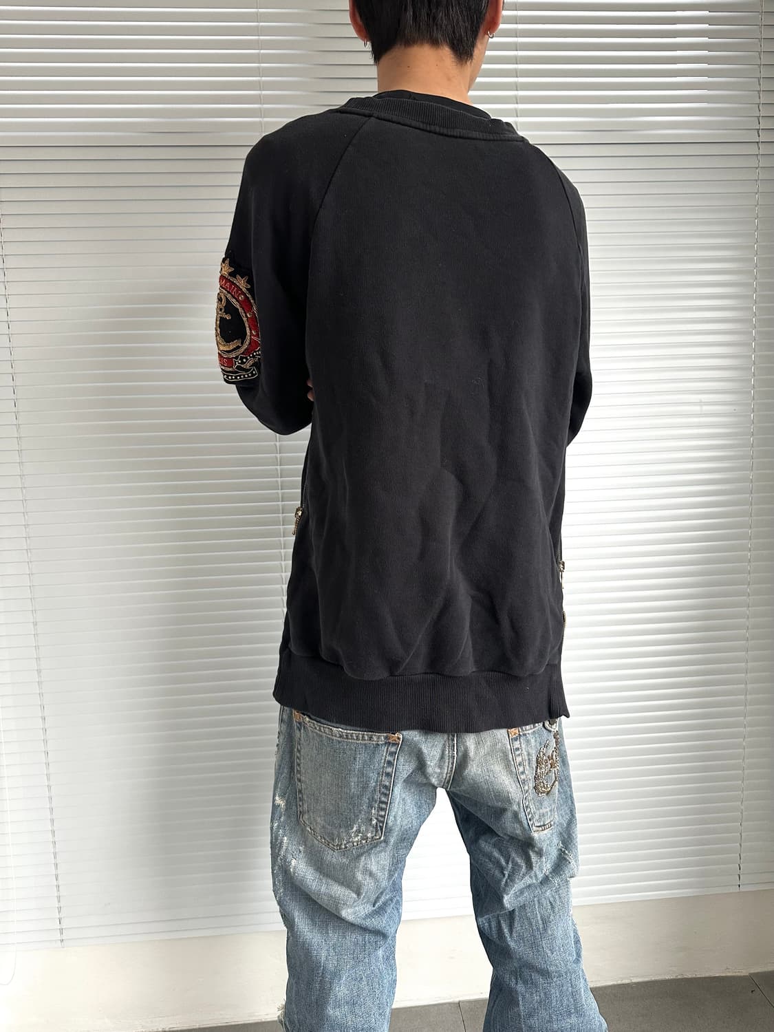 발망 견장 엠블럼 패치 사이드지퍼 맨투맨 상품이미지3