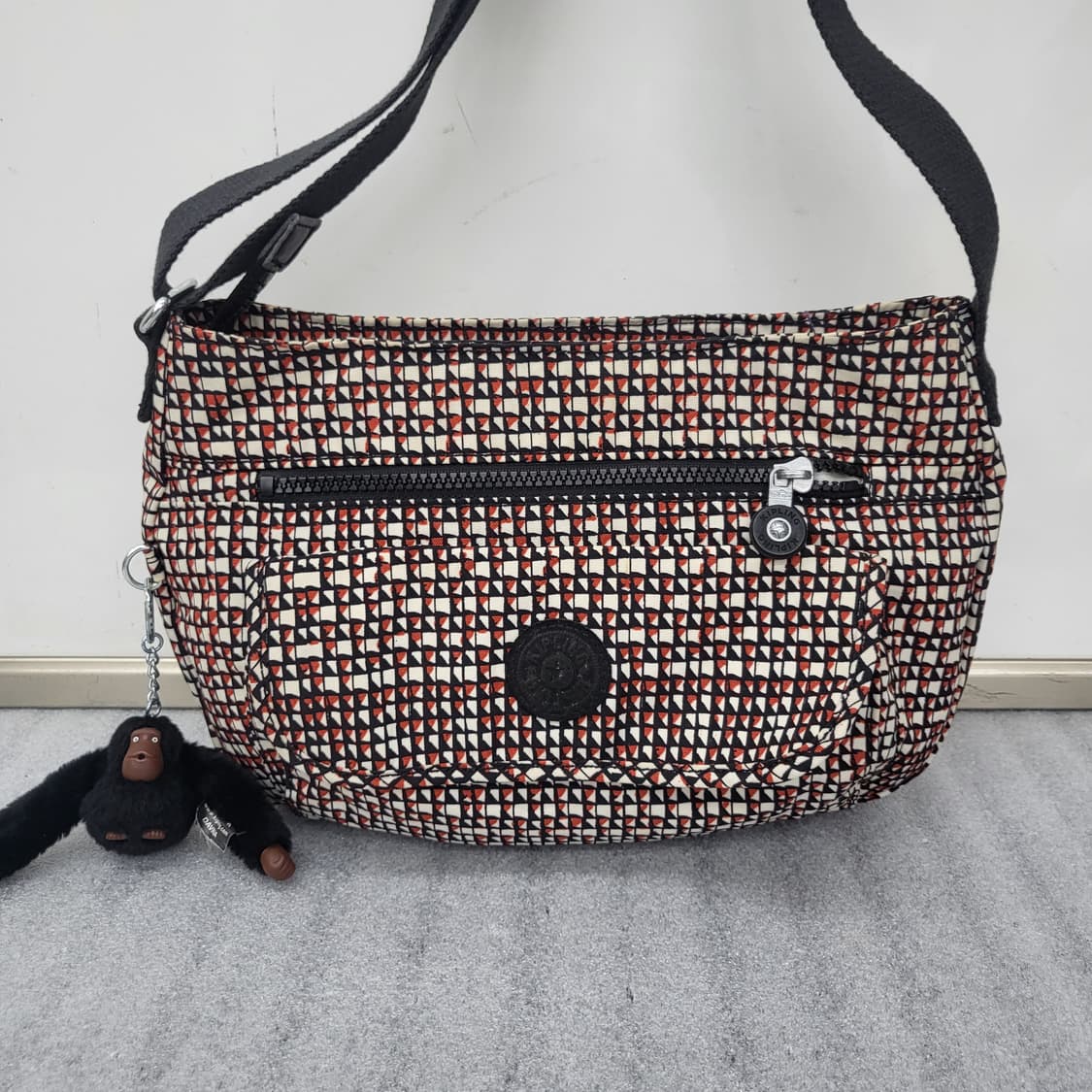 키플링 정품 패턴 크로스백 30x22cm 상품이미지1