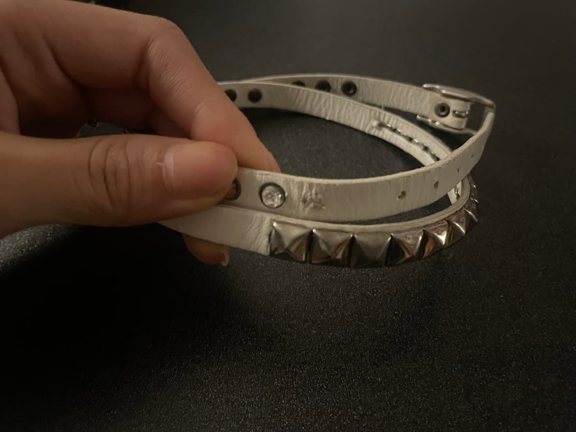 갸루 화이트 스터드 팔찌 상품이미지4