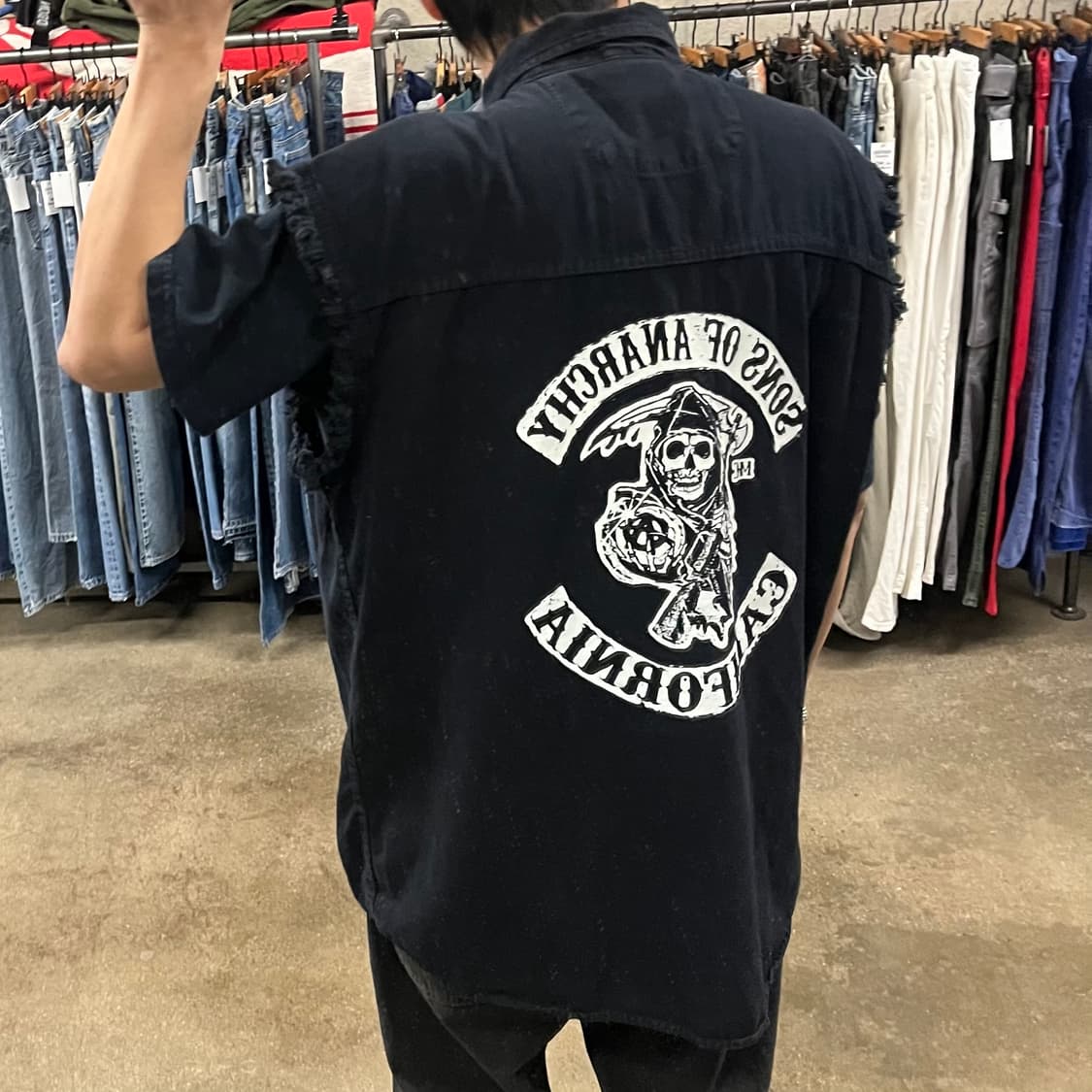 썬즈 오브 아나키 슬리브리스 셔츠 (110) 상품이미지8