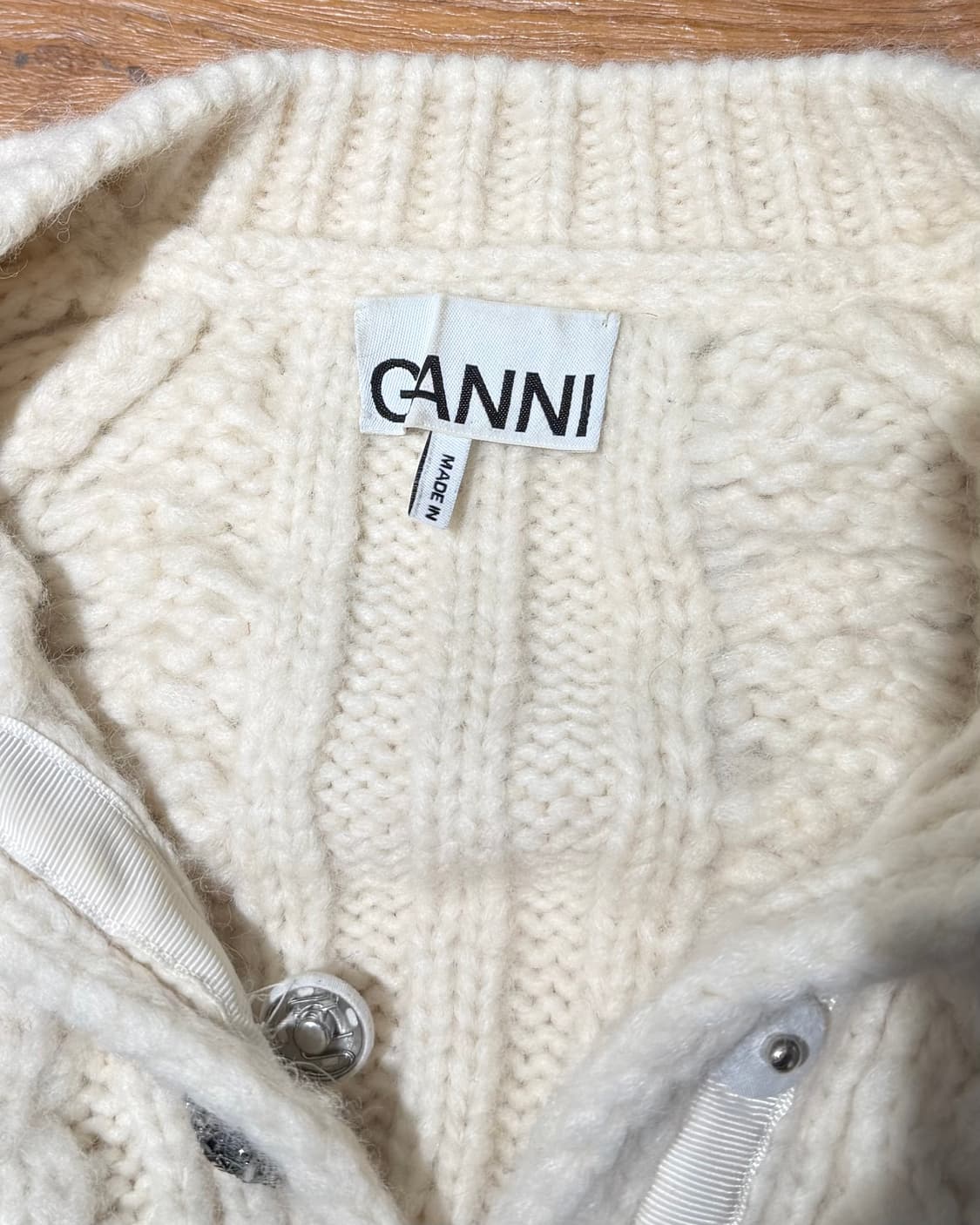가니 아이보리 fw19 다이아몬드 울 블렌드 케이블 니트 가디건 상품이미지8