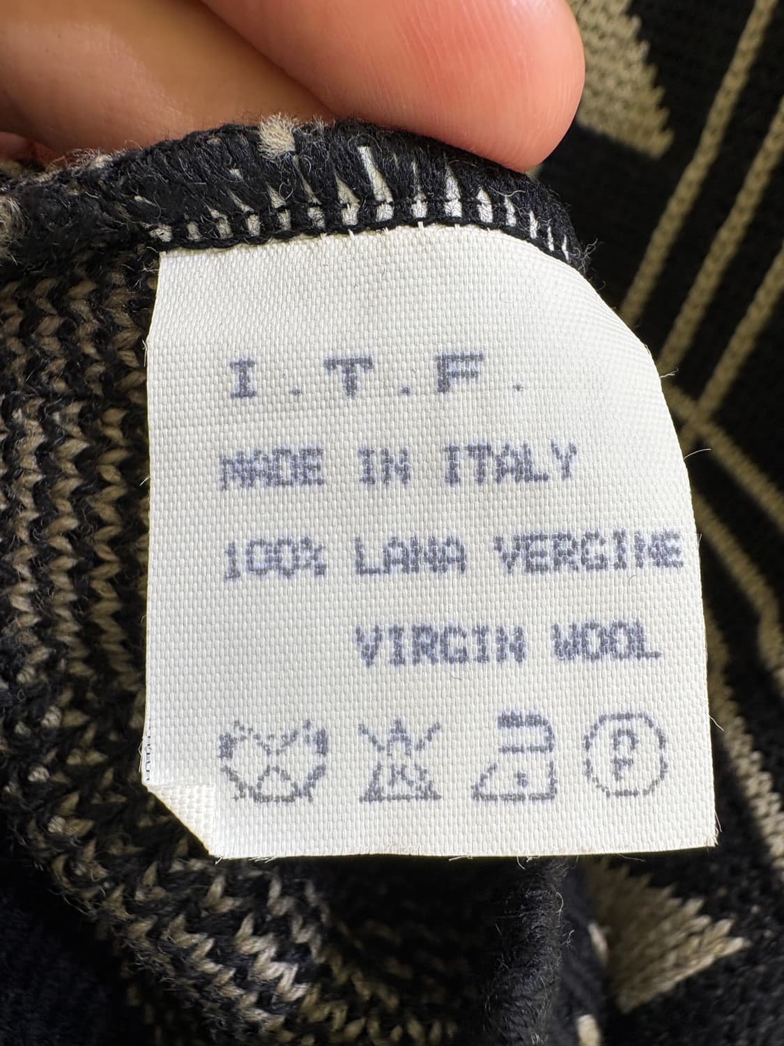VALENTINO GARAVANI (Made in Italy) 니트 상품이미지7