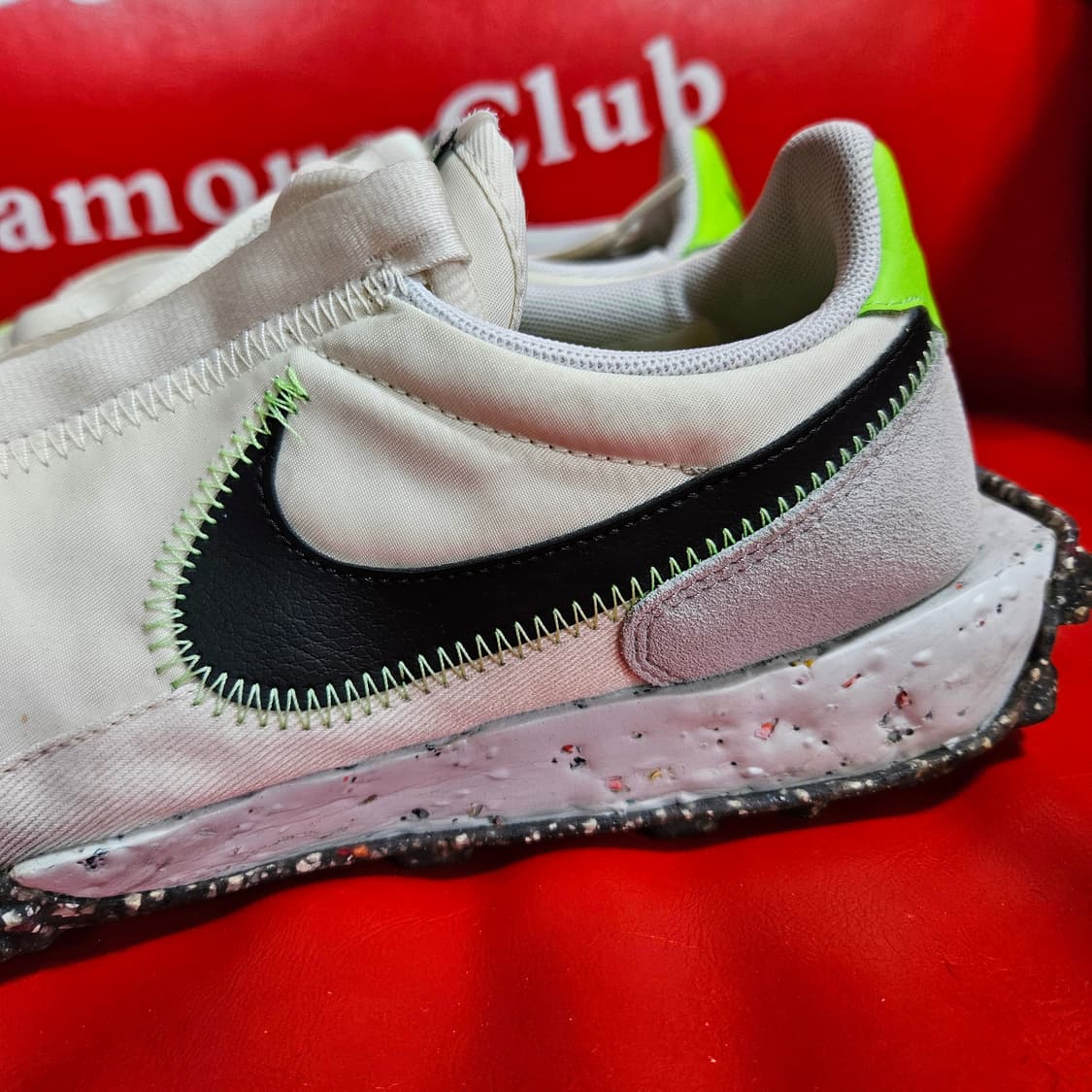 나이키(Nike) 와플레이서 크레이터 페일 스니커즈 265size 상품이미지2