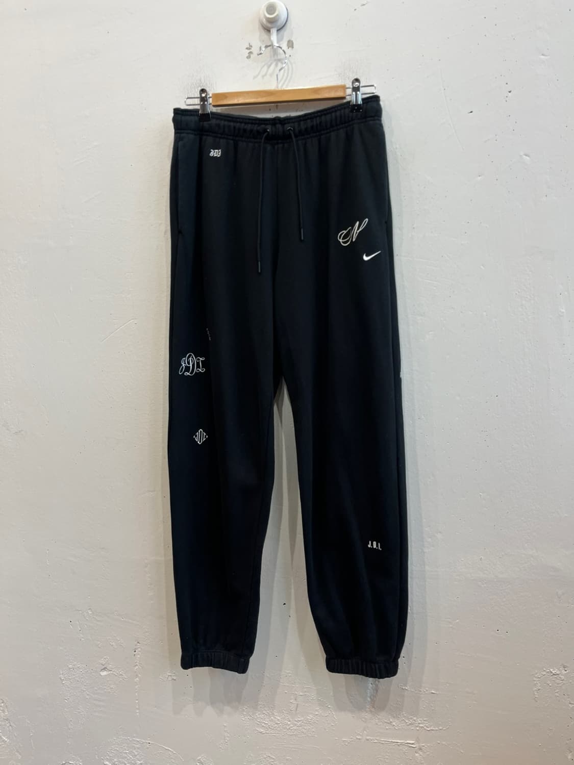 나이키 여성 루즈핏 아이콘클래쉬 조거팬츠 상품이미지1