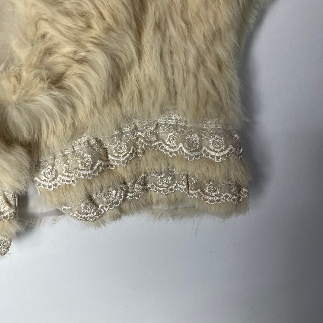 [AXES FEMME] 엑시즈팜 크로쉐 래빗 퍼 베스트 상품이미지4