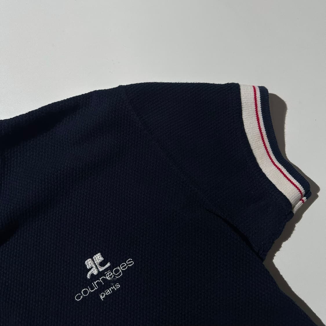 꾸레쥬 체스트로고 반팔 티셔츠 상품이미지5