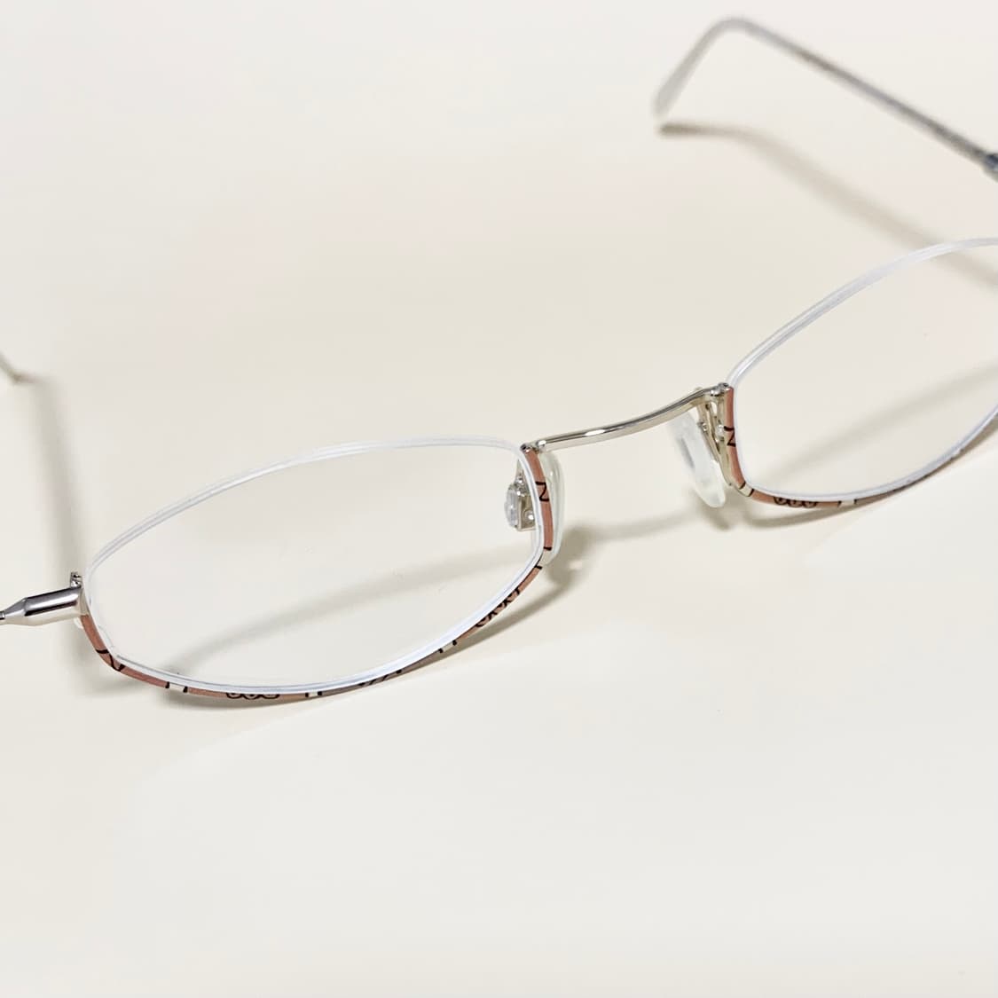 876 데드스탁 역반무테 안경 슬림 직사각 메탈 빈티지 남녀공용 가벼운  상품이미지5