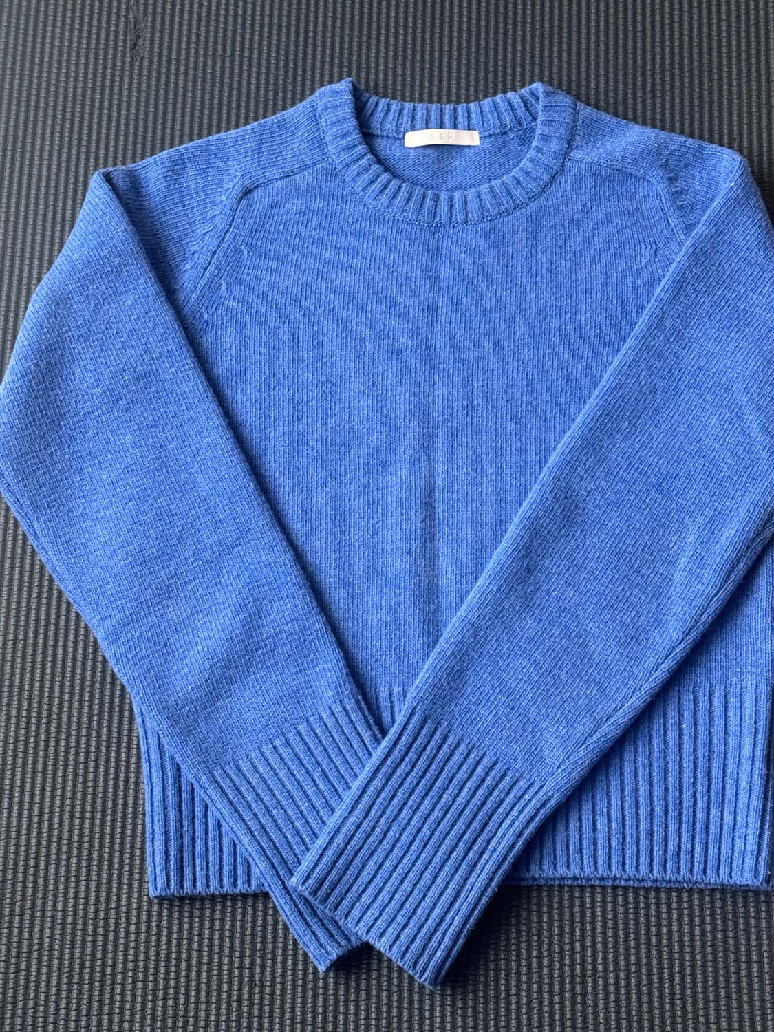 GBH 지비에이치어패럴 마린블루 크루넥 니트 상품이미지6