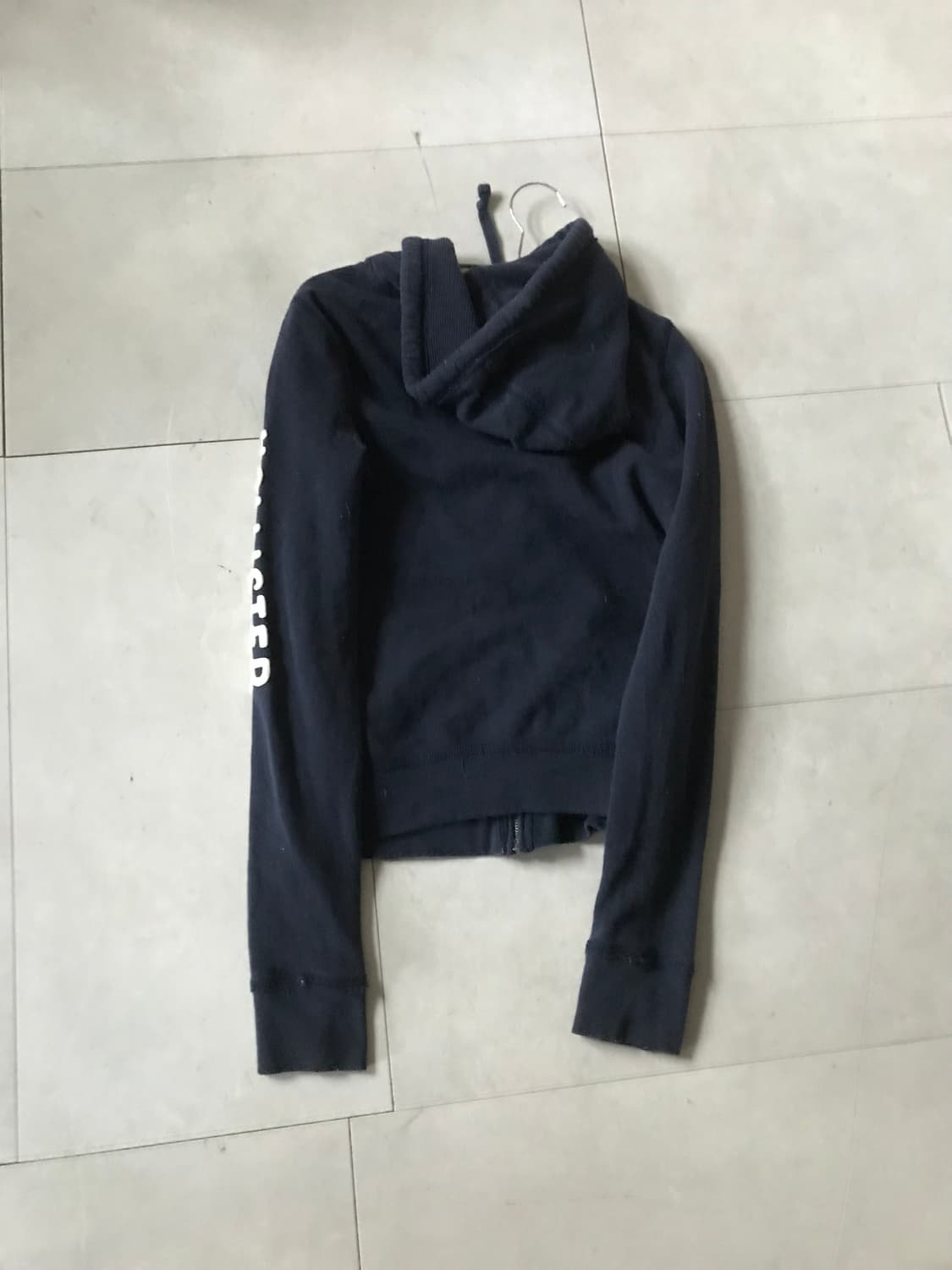 홀리스터 네이비 딱붙핏 후드집업 상품이미지9