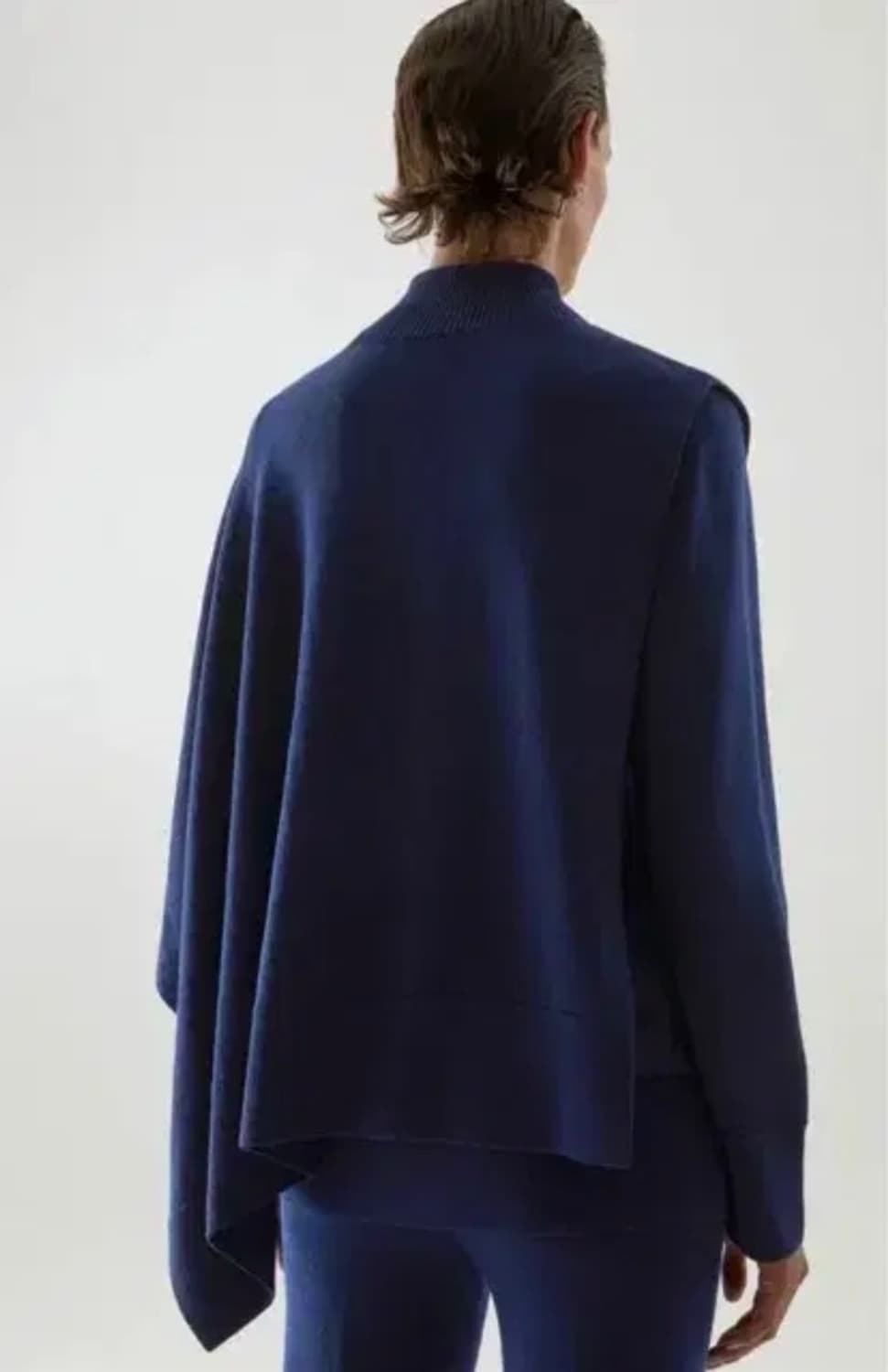 코스 메리노 울 하이브리드 케이프 니트 상품이미지9