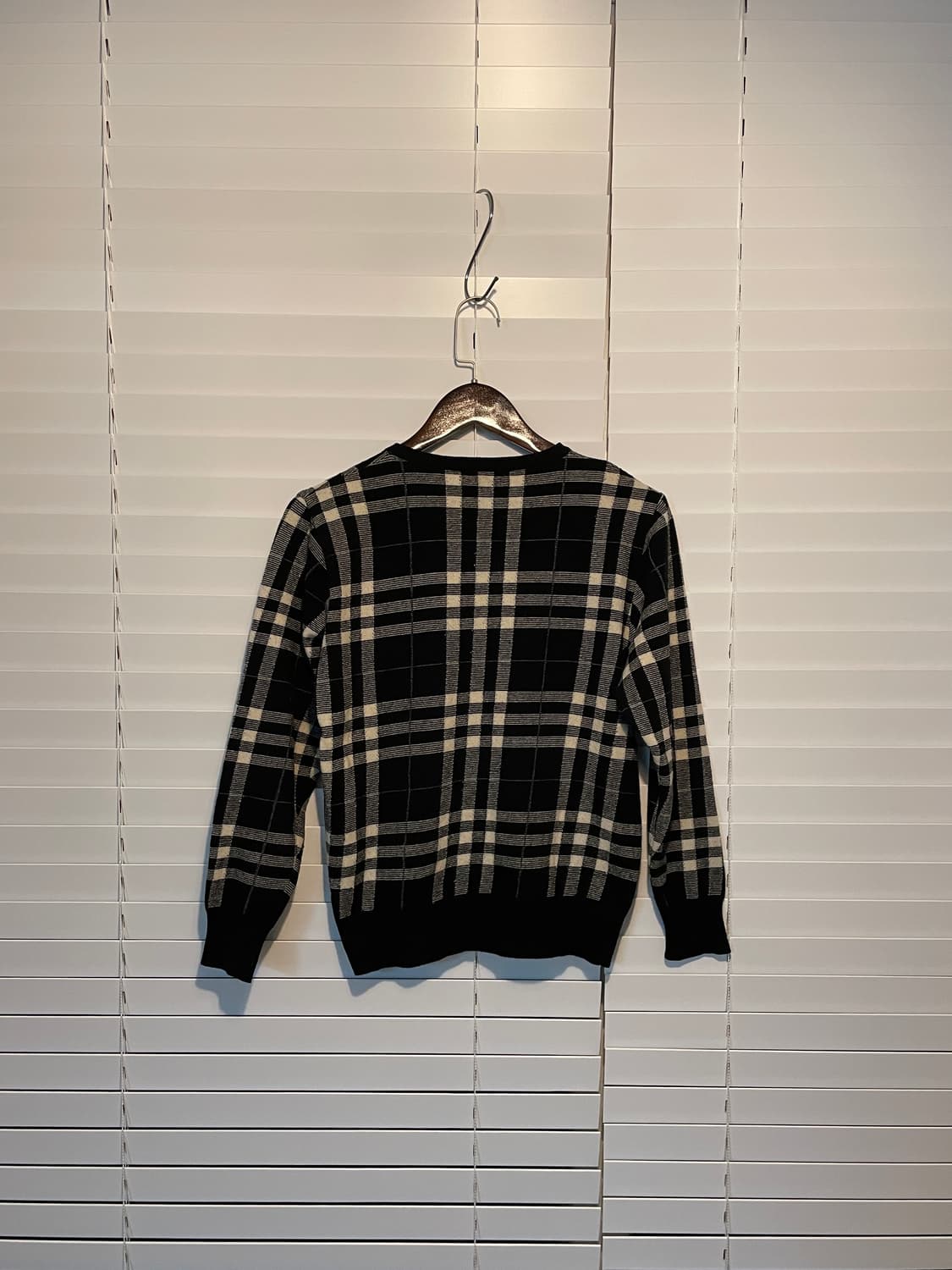 버버리 블랙 노바체크 니트 상품이미지4