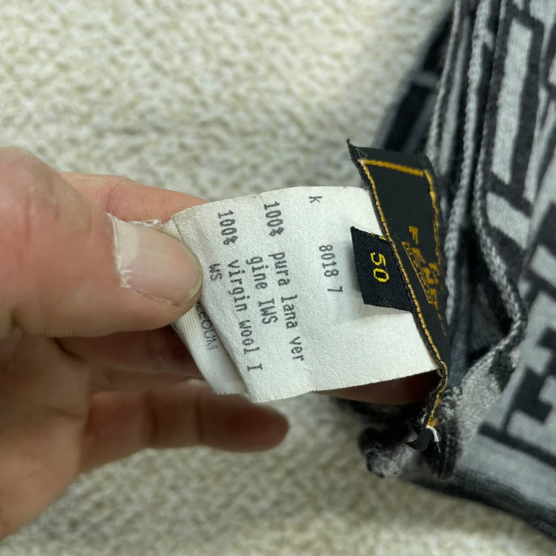 펜디 Fendi 주카 패턴 버진울 머플러  상품이미지4