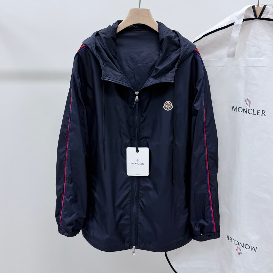 [S+급/6] 몽클레어 하타브 바람막이 자켓 상품이미지1