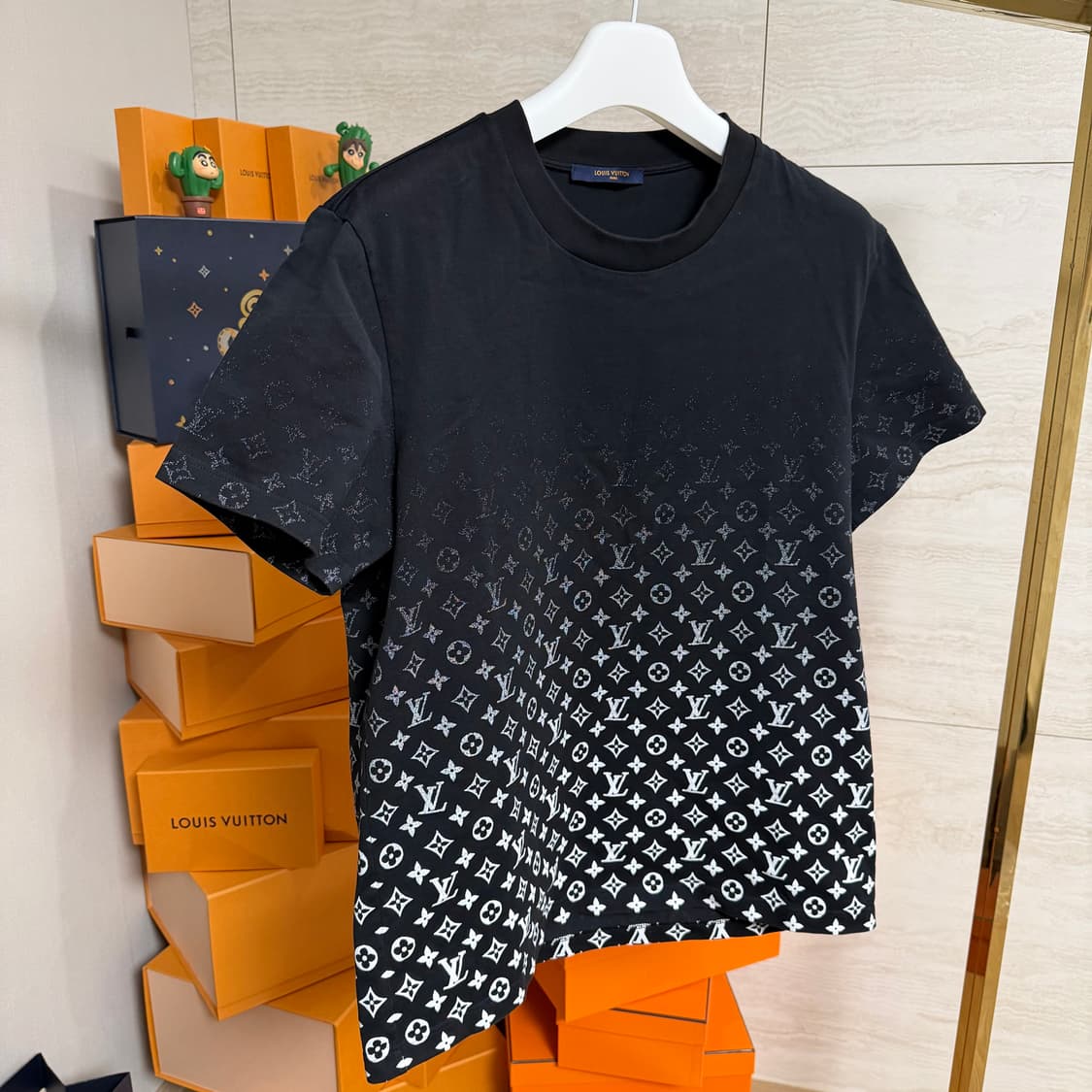 [XXL사이즈]루이비통 모노그램 그라디언트 반팔 티셔츠 상품이미지2