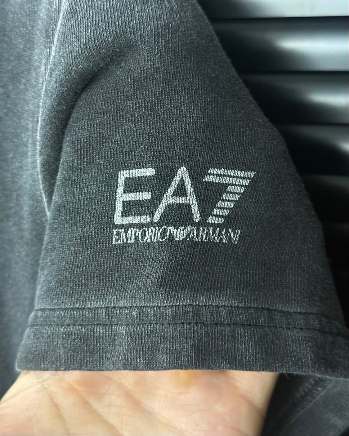 EA7 엠포리오 아르마니 반팔 후드 집업 워싱 워시드 차콜 락 고스 펑크 상품이미지4