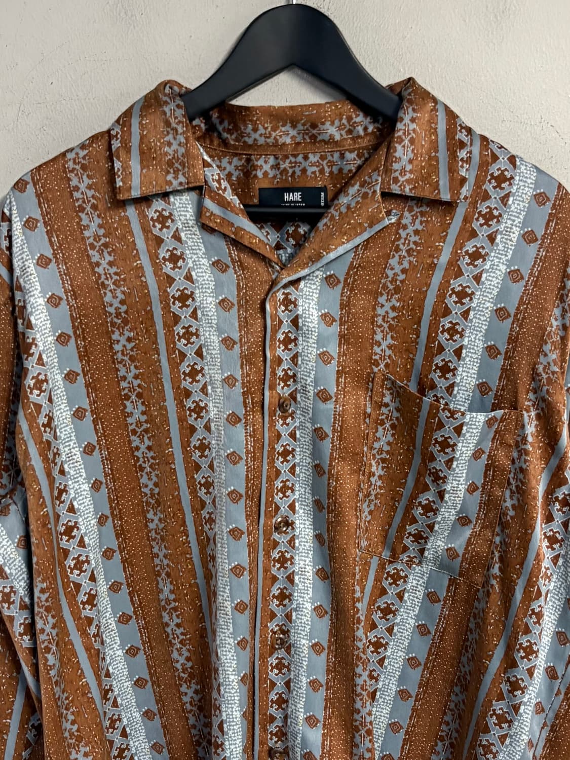 HARE pattern shirt brown/blue  상품이미지2