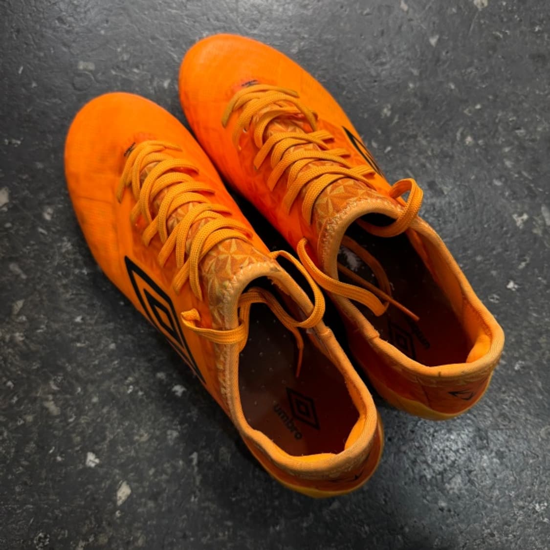 260 엄브로 벨로시타 3 프로 HG 축구화 상품이미지2