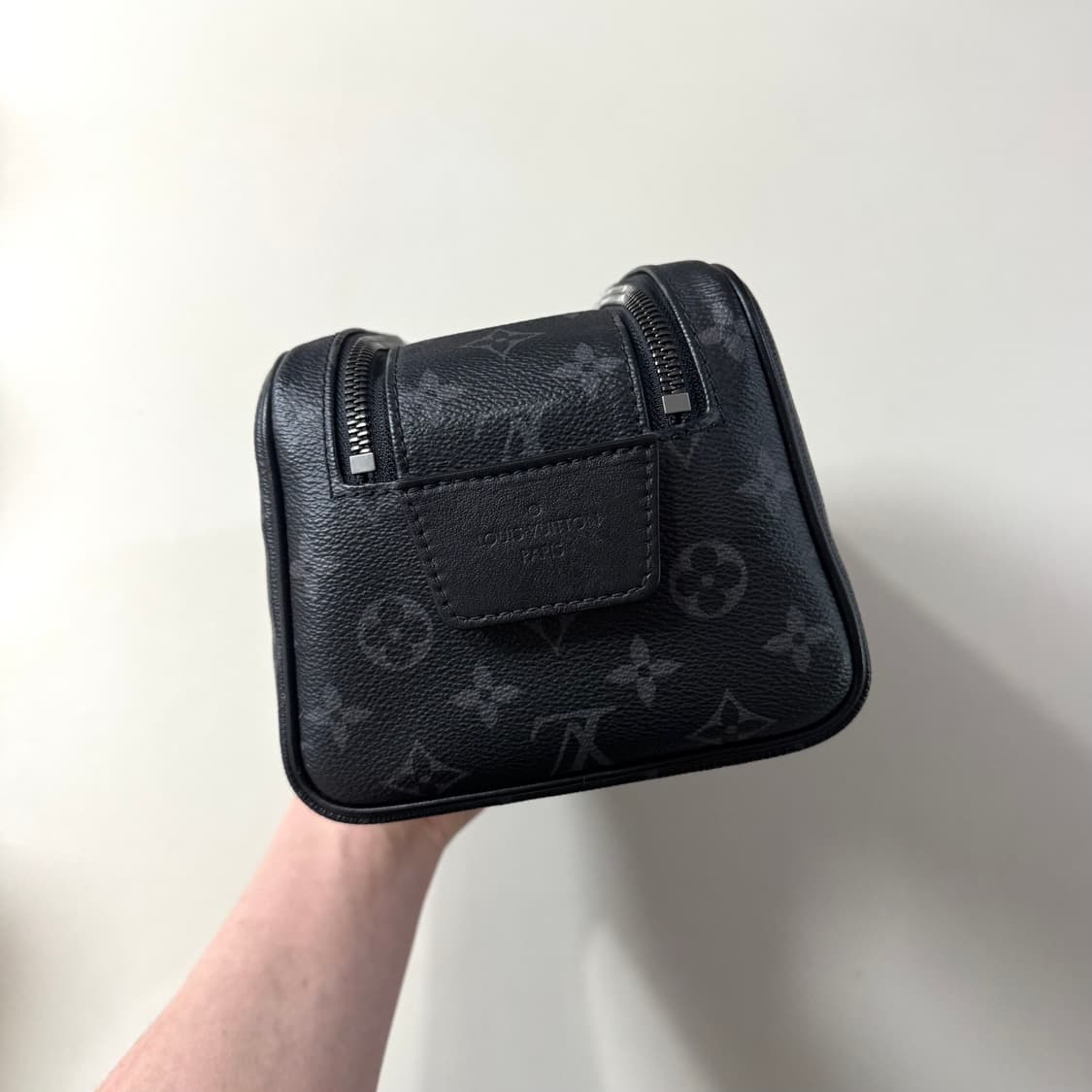 [백화점판/당일출고]루이비통 이클립스 돕키트 클러치 상품이미지4