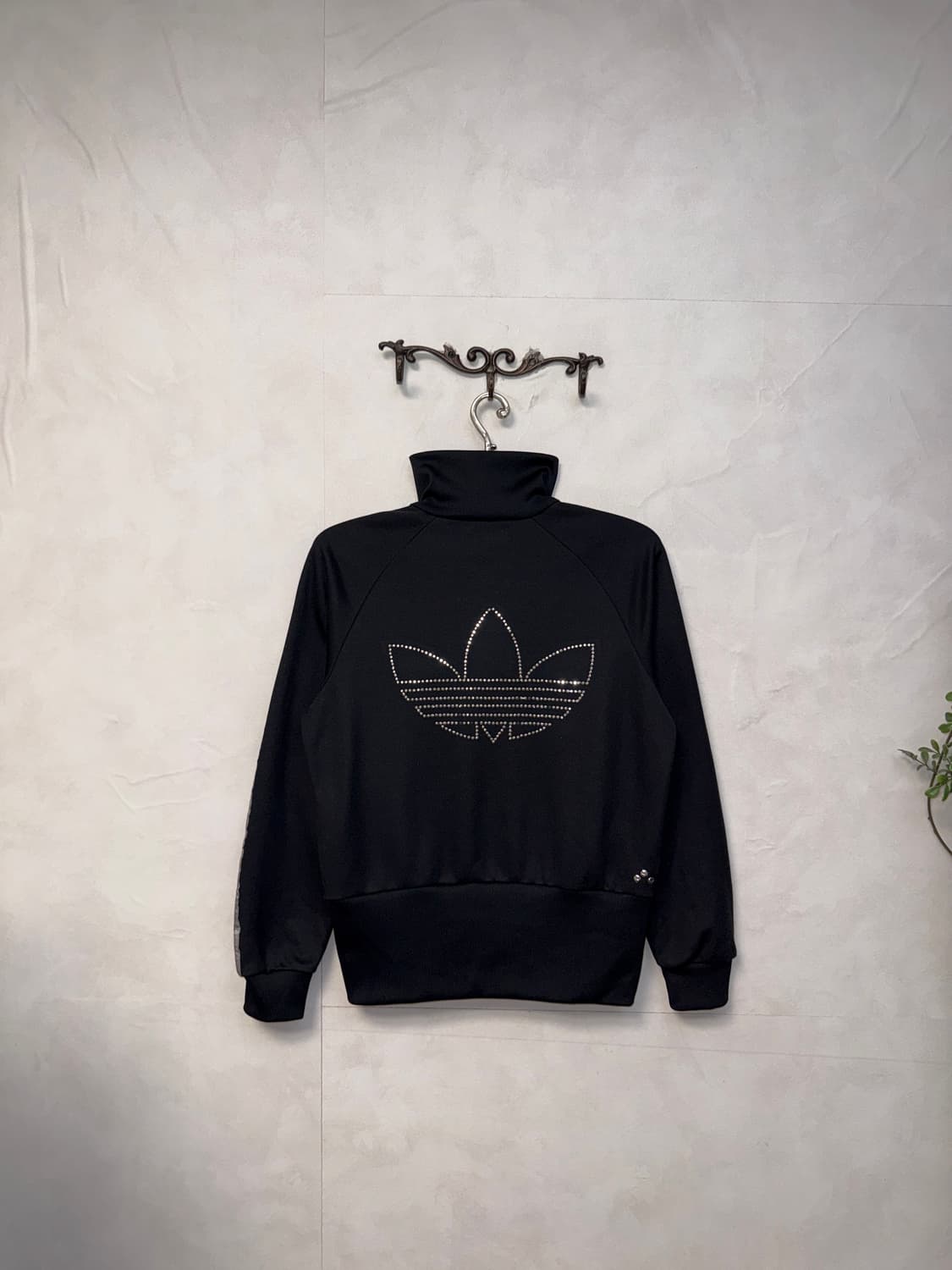 Adidas black&gray cubic track top jersey 상품이미지3