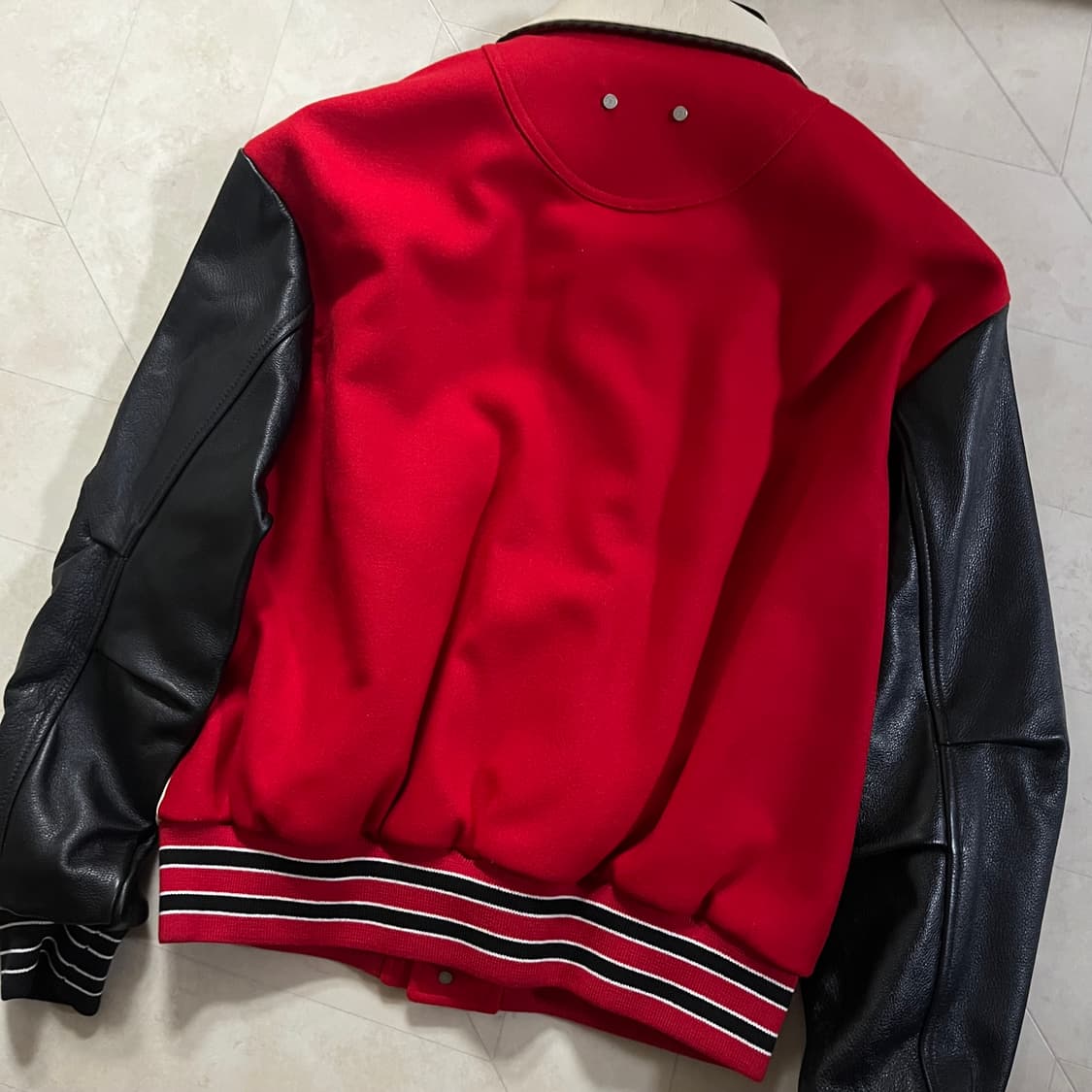 새상품(S)앤더슨벨 로빈 바시티 자켓 레드 상품이미지5