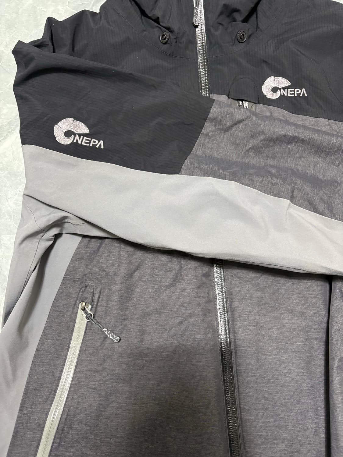 네파 바람막이 자켓 상품이미지3