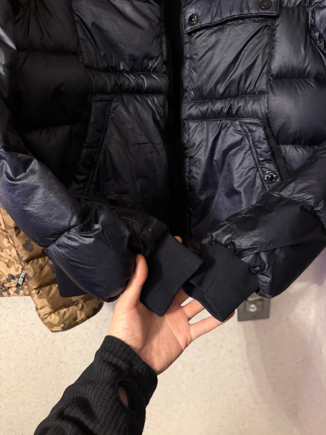 스톤아일랜드 가먼트다잉 숏 패딩 상품이미지4