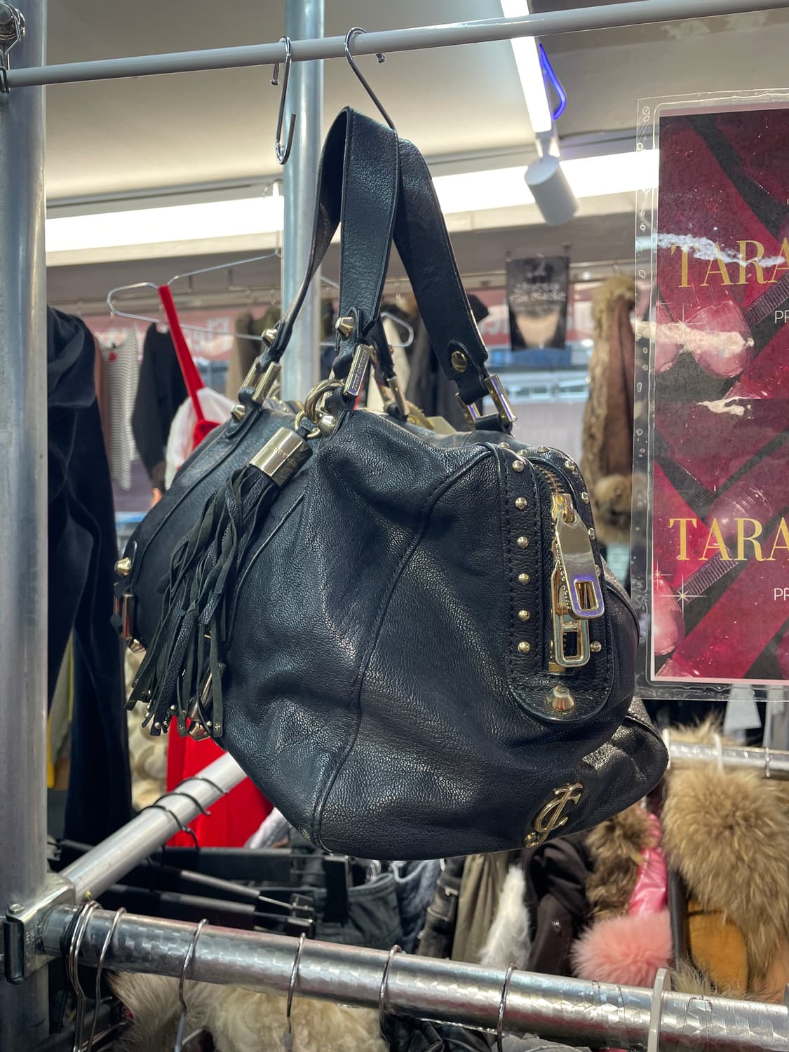 쥬시꾸띄르 염소가죽 스터드백 상품이미지1